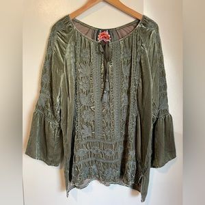 Johnny Was Yasmine Velvet Flare Sleeve Peasant Blouse - Med